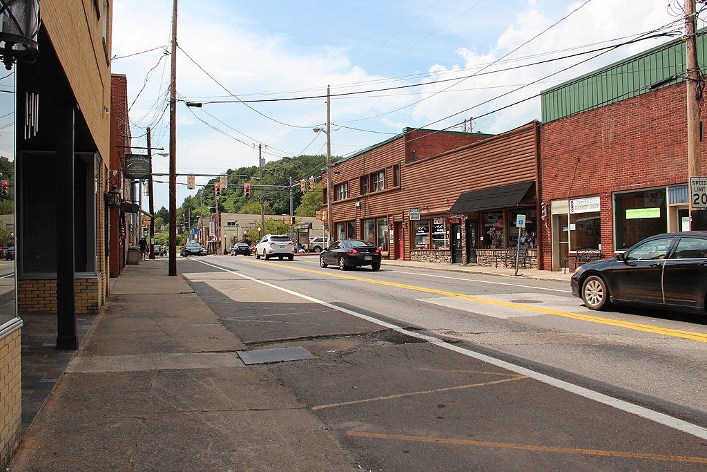 Buildings at Copperhill Historic District