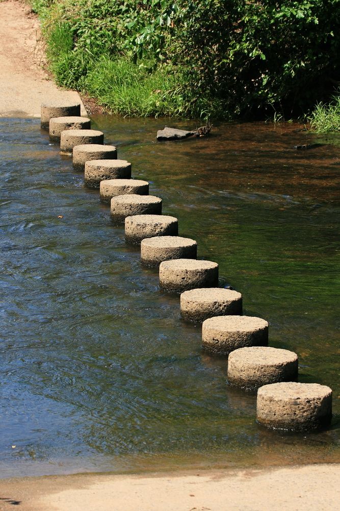 Stepping stones at Cub Run Stream Valley Trail