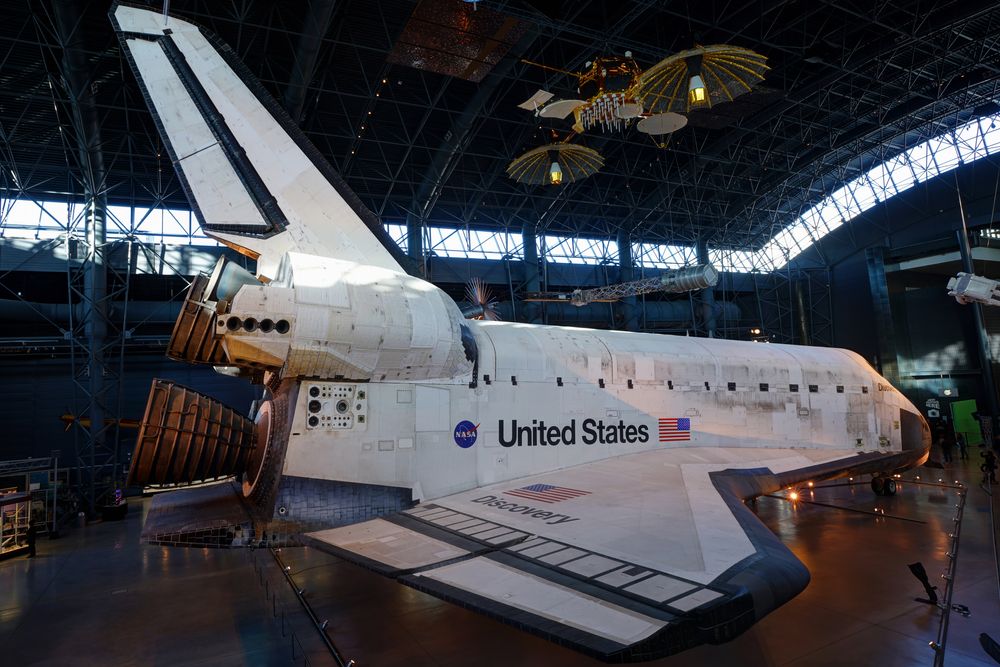 Space shuttle displayed in Steven F. Udvar-Hazy Center