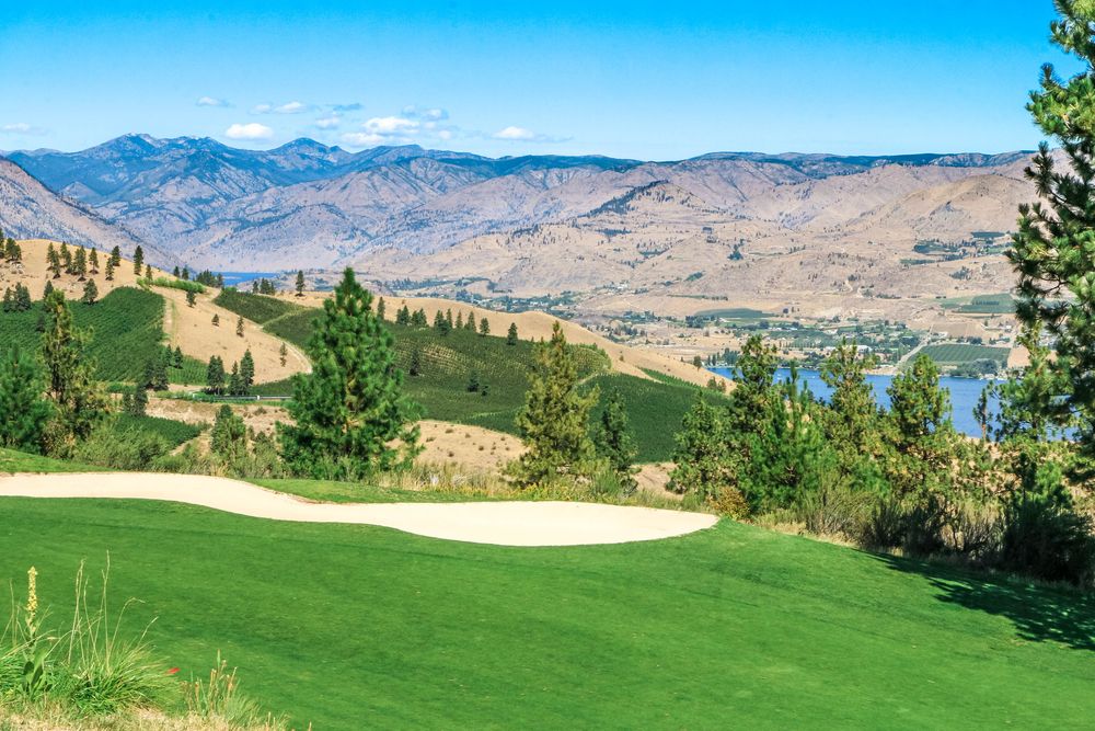 Daytime view of Lake Chelan Municipal Golf Course