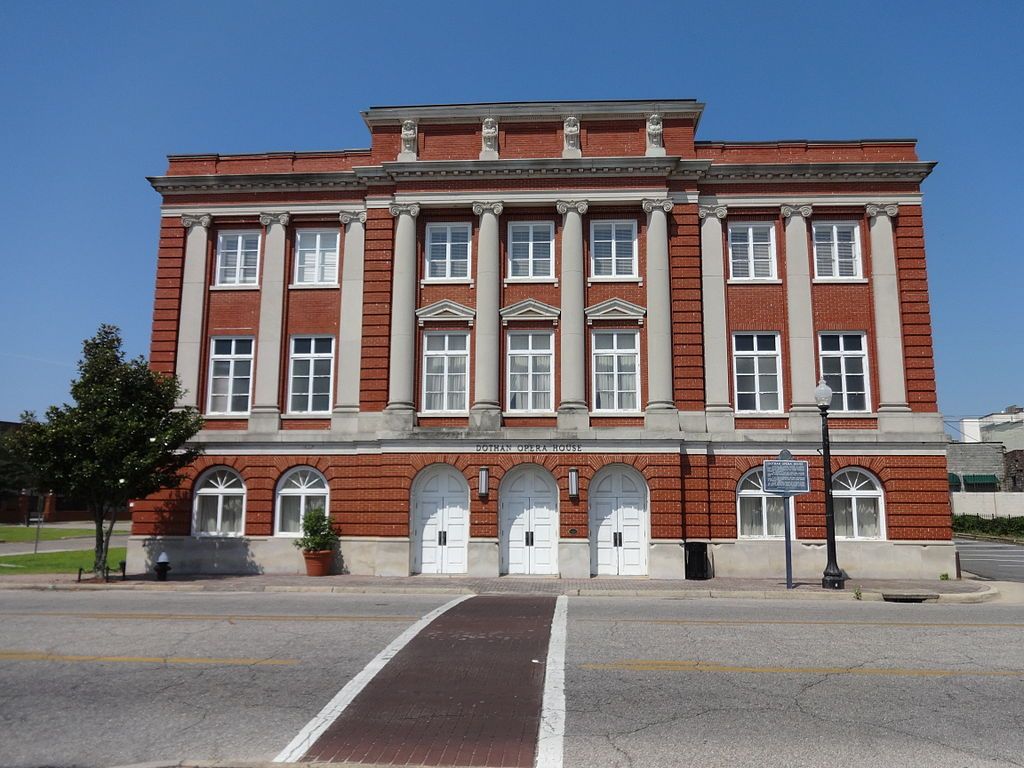 Exterior of Dothan Opera House