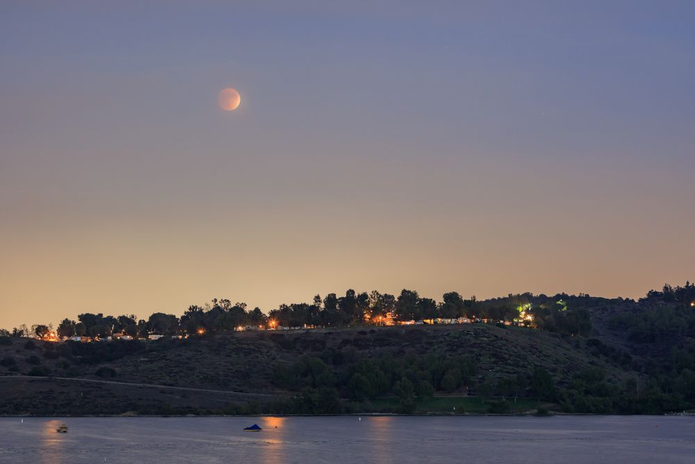 Scenic view of Frank G. Bonelli Regional Park