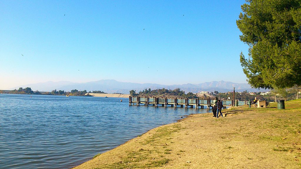 People enjoying the sun at Frank G. Bonelli Regional Park