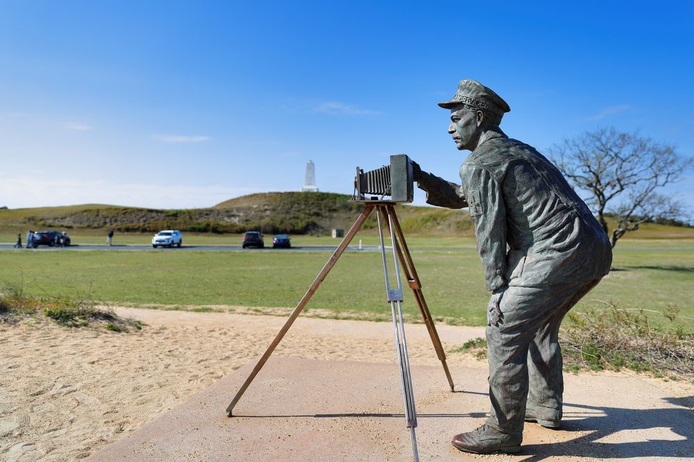Photographer statue on the grounds of Wright Brothers National Memorial