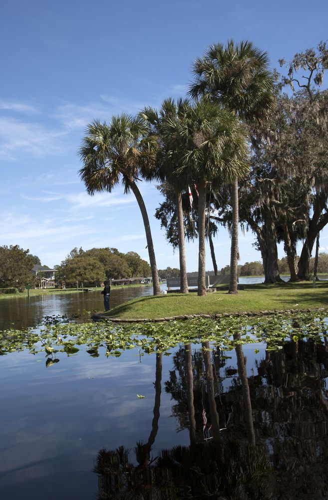 The waters of Hontoon Island State Park