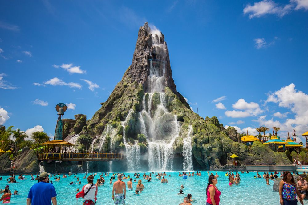 The pool of Volcano Bay