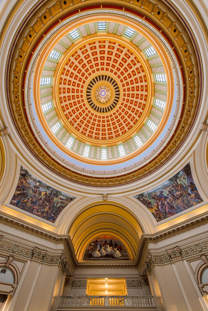 Beautiful ceiling inside State Capitol Building