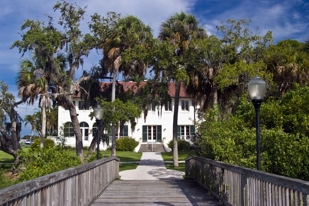 Exterior of Phillippi Estate Park's main house
