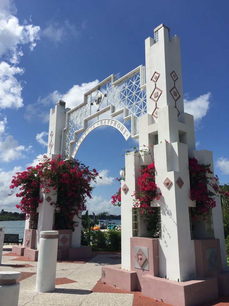 Entryway of Sarasota Bayfront Park