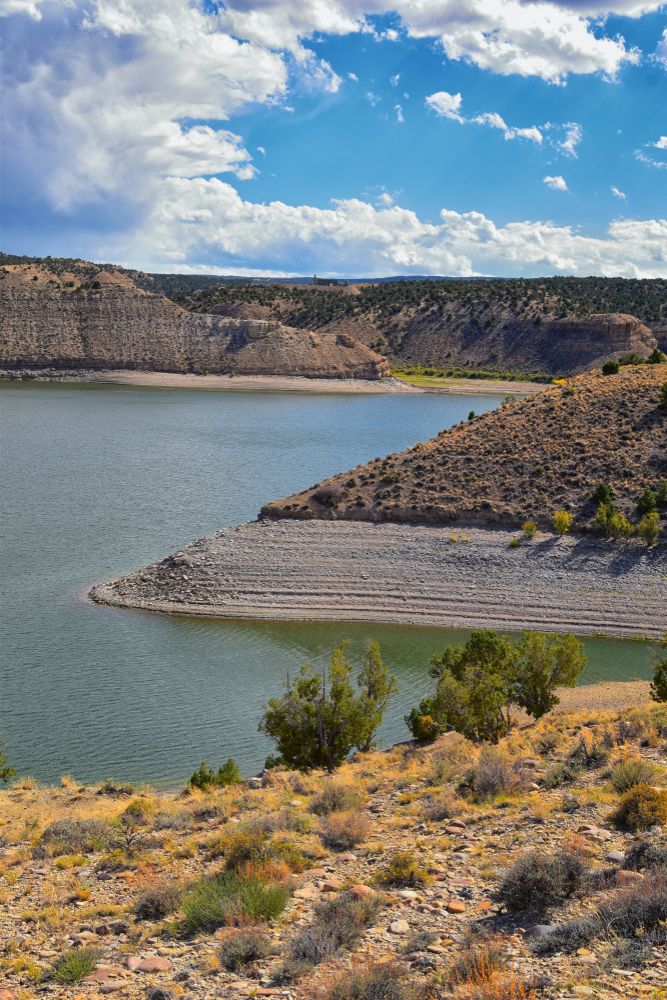 Scenic view of Starvation Reservoir State Park
