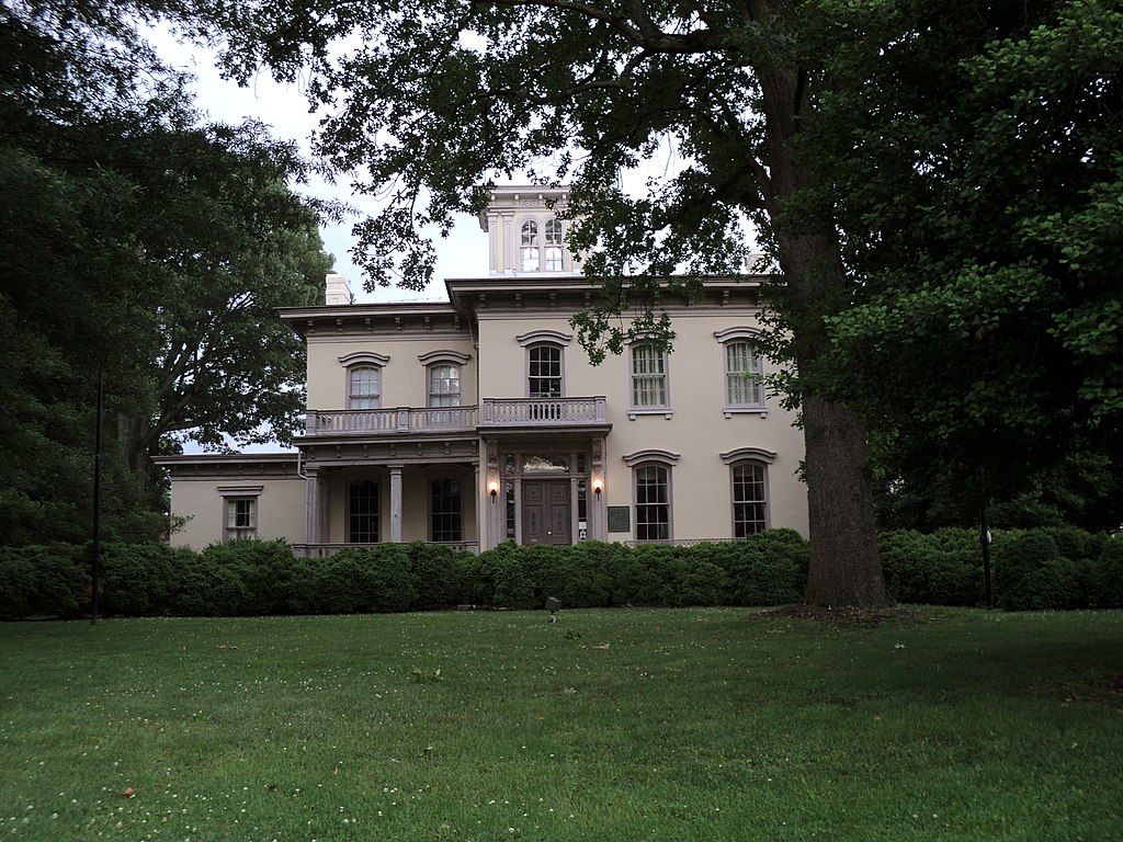 Exterior of Danville Museum of Fine Arts and History