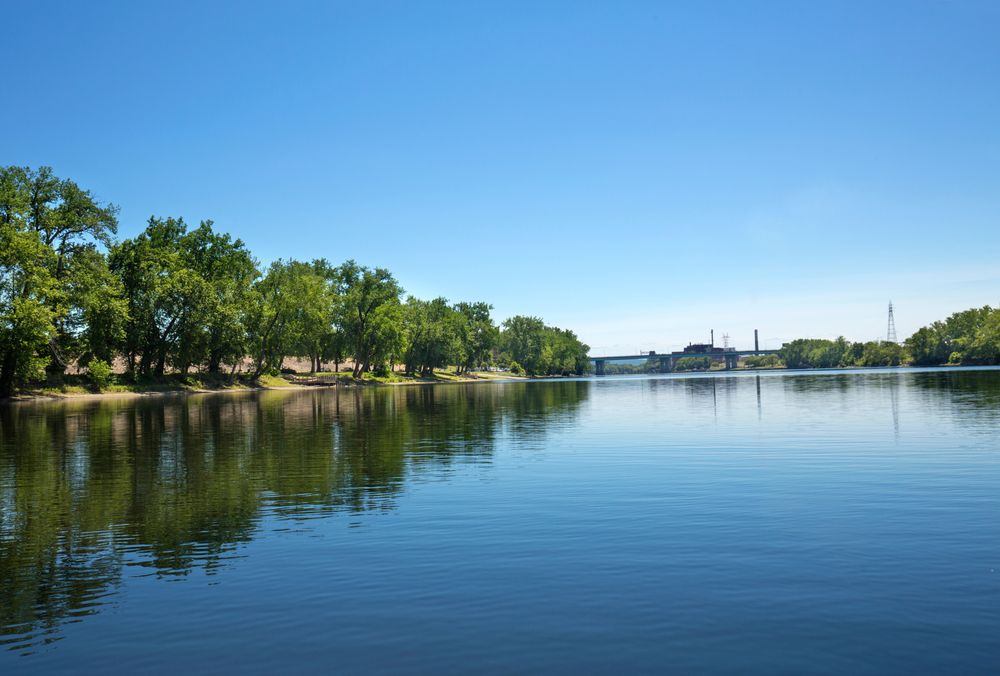 The waters of Great River Park