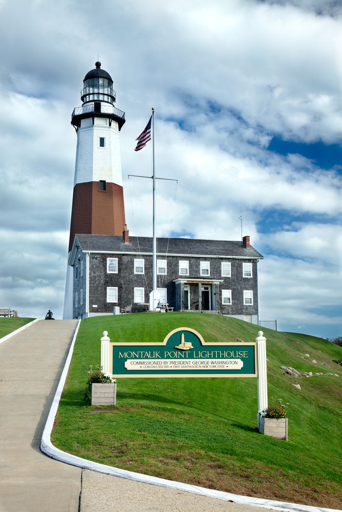 Daytime view of Montauk Point Lighthouse