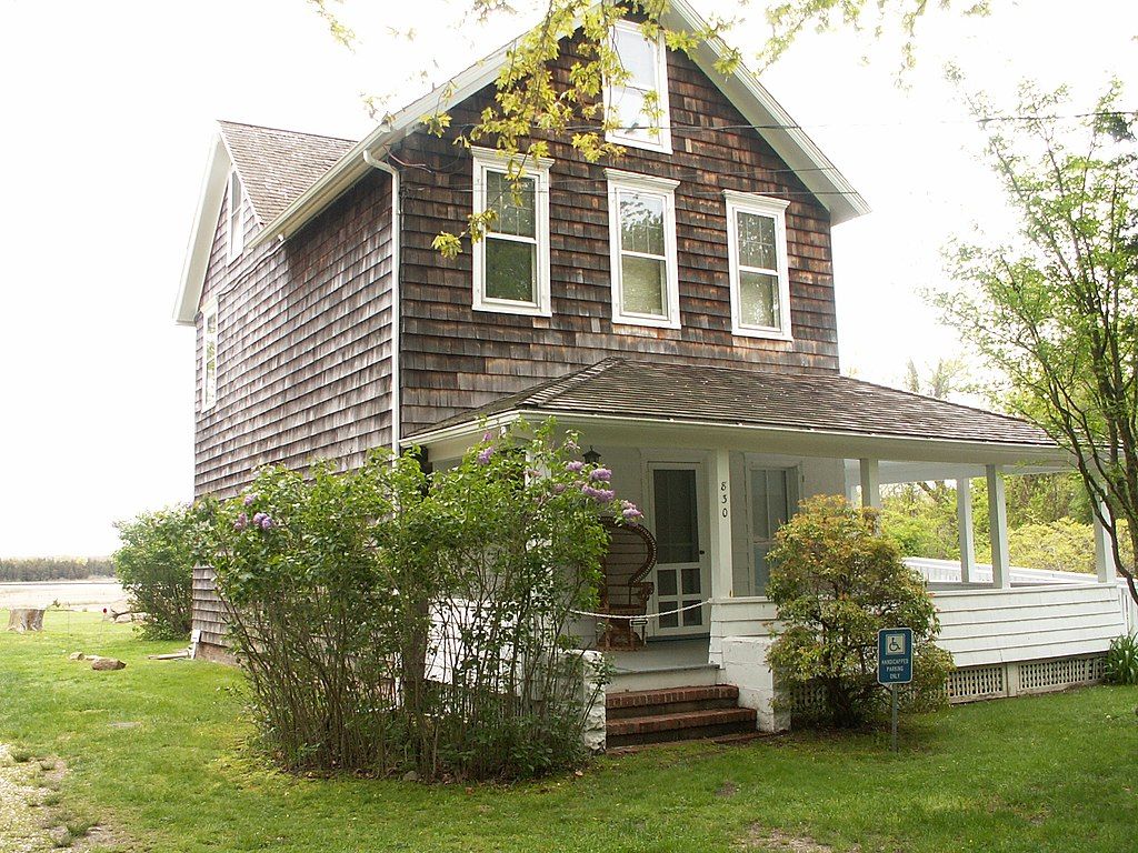 Exterior of Pollock-Krasner House and Study Center