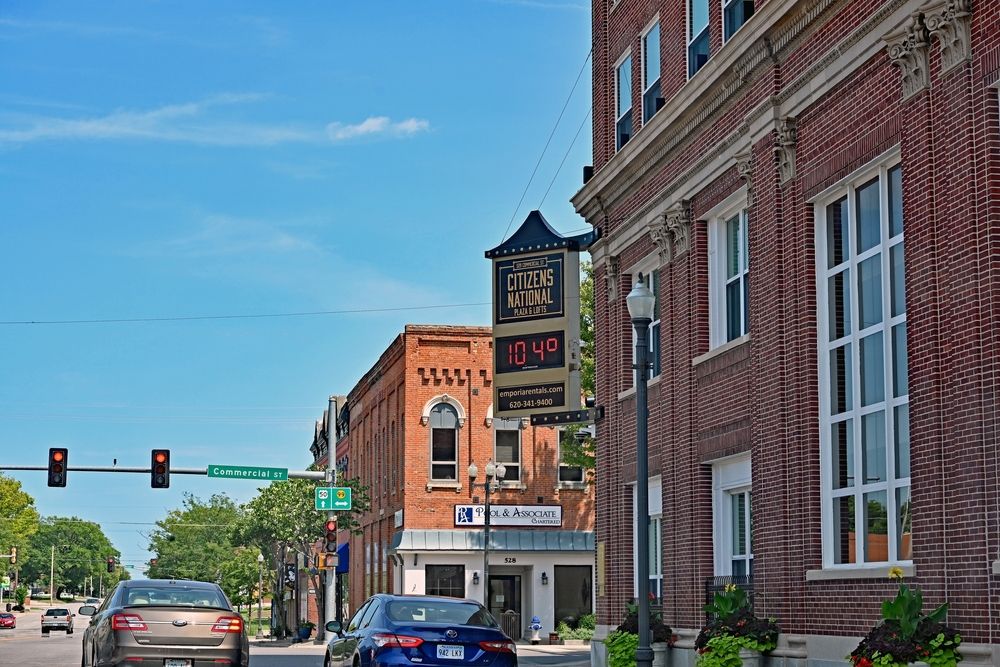 Digital street clock at Downtown Emporia