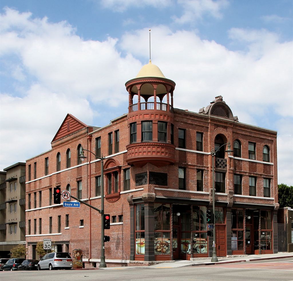 An old hotel at Mariachi Plaza