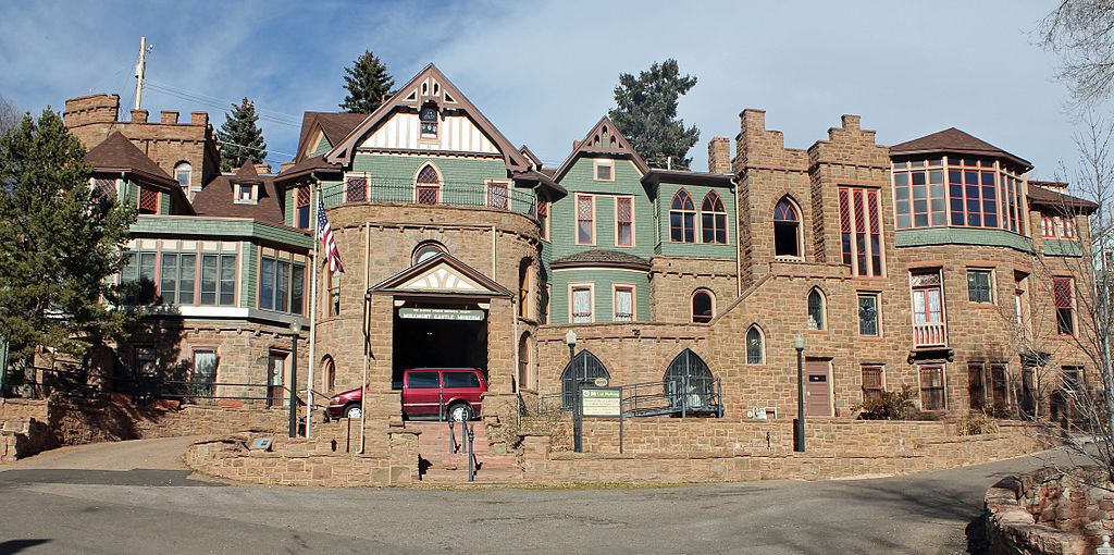 Exterior of Miramont Castle Museum