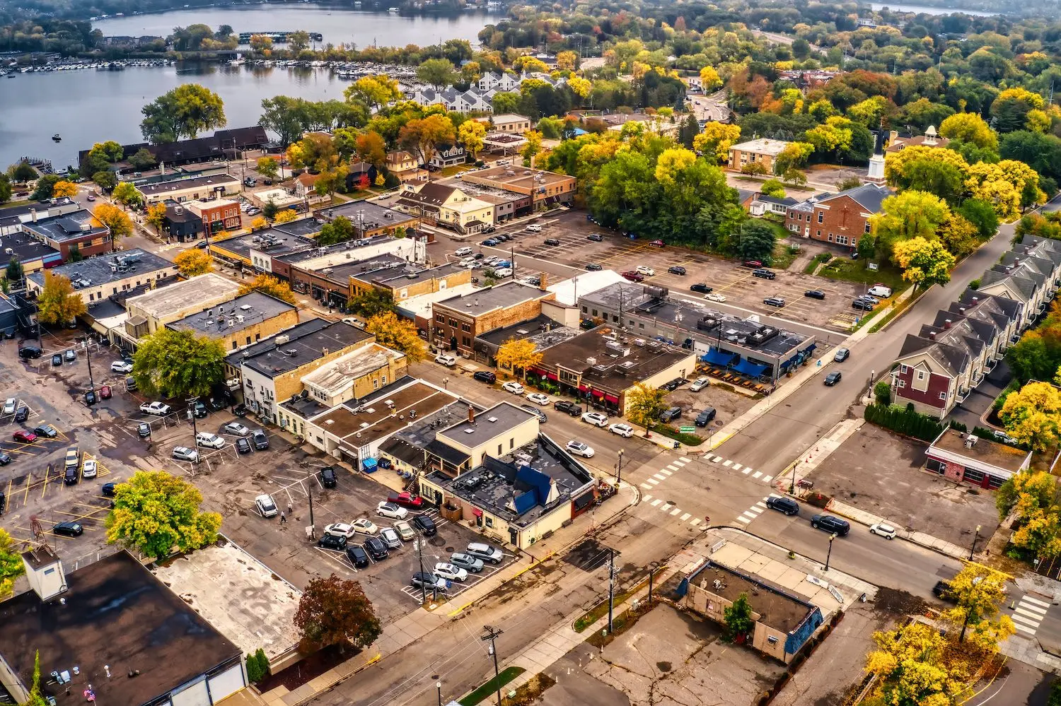 20 Best Things to Do in Excelsior, MN