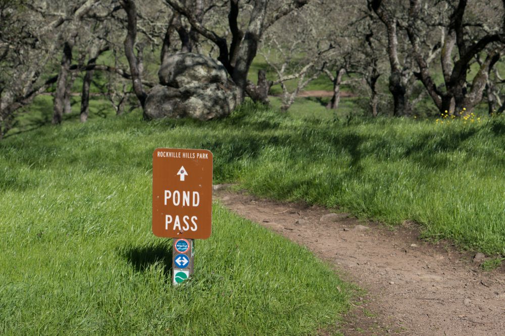 A pond pass sign at Rockville Hills Regional Park