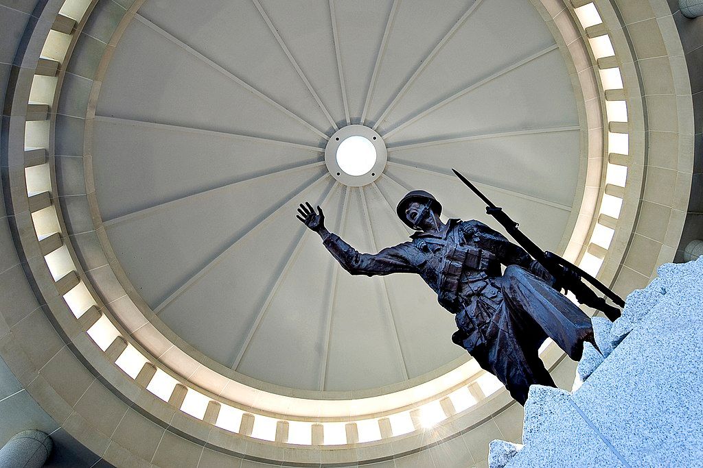 The "follow me" statue of National Infantry Museum and Soldier Center