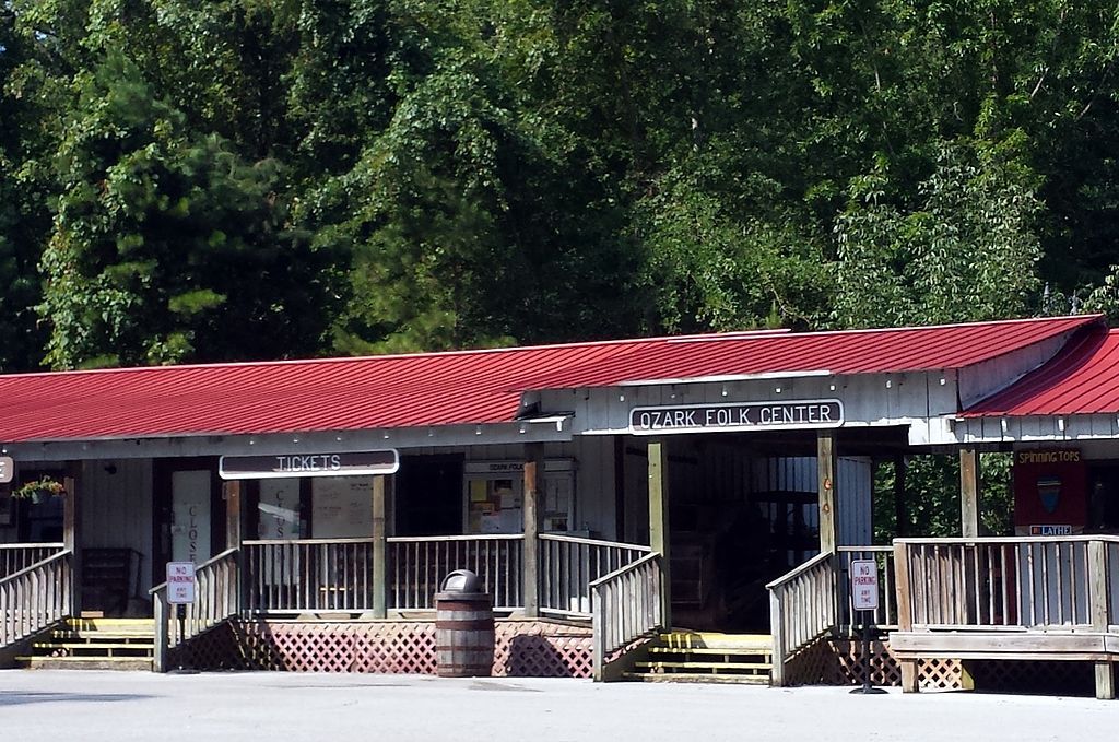A building at Ozark Folk Center State Park