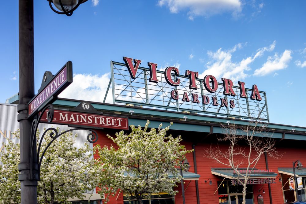 Building sign of Victoria Gardens