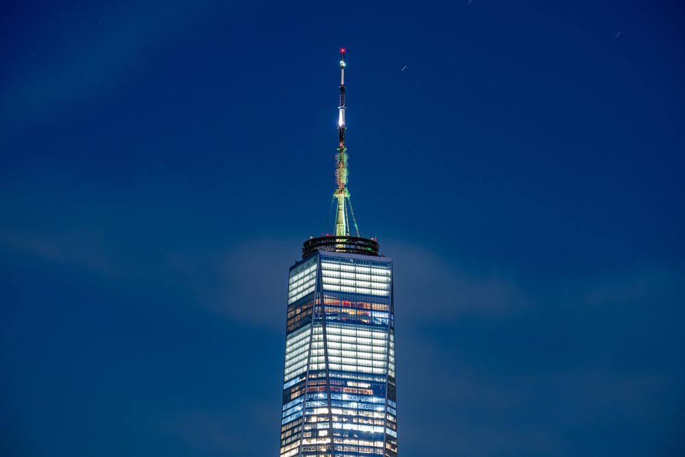 Night light of One World Trade Center