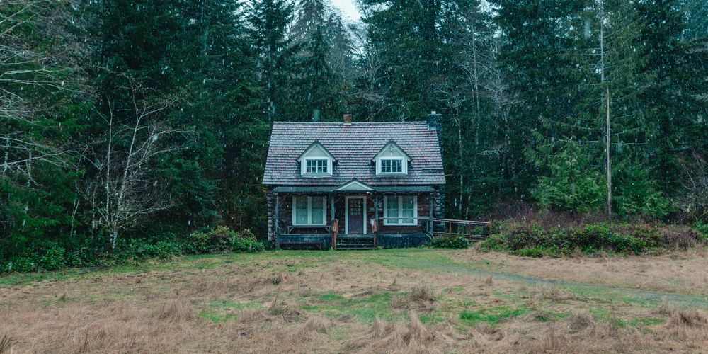 Exterior of the storm ranger king station in the middle of the woods.