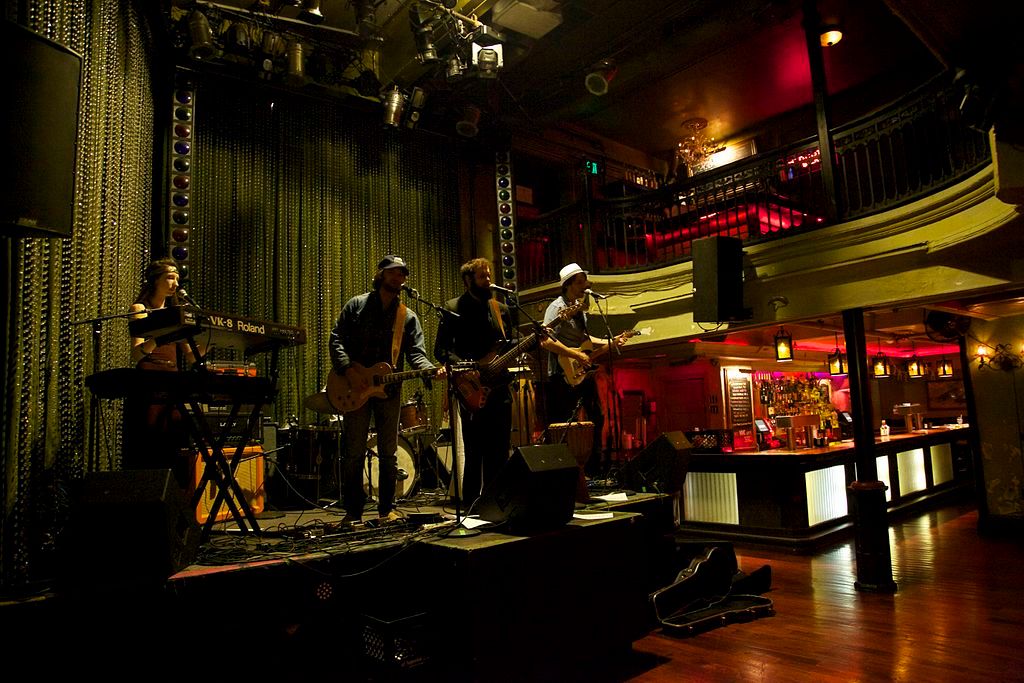 Performers in Johnny Brenda's