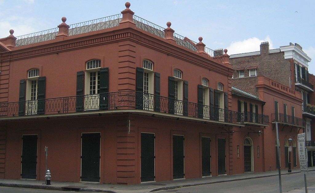 Exterior of the Le Petit Theatre
