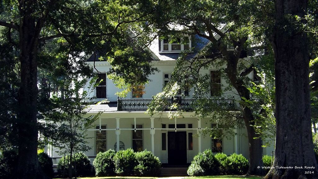Exterior of the Elms
