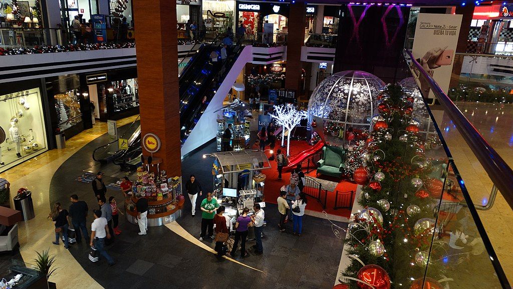 Interior of Oakland Mall