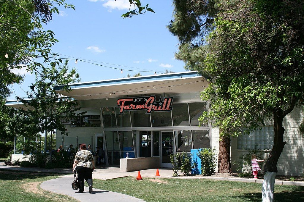 Exterior of Joe’s Farm Grill