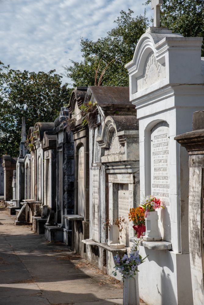 Headstones at Lafayette Cemetery 1