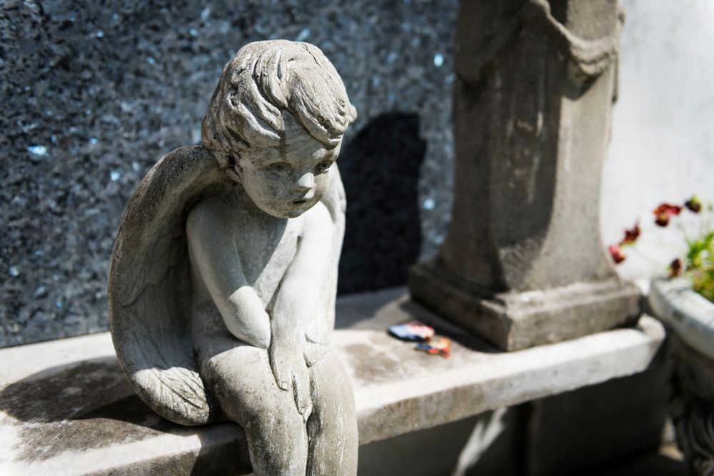 Angel sculpture at Lafayette Cemetery 1