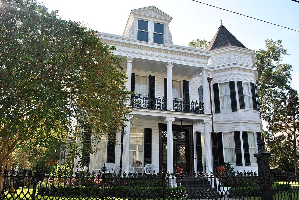 Exterior of the New Orleans Opera Guild Home