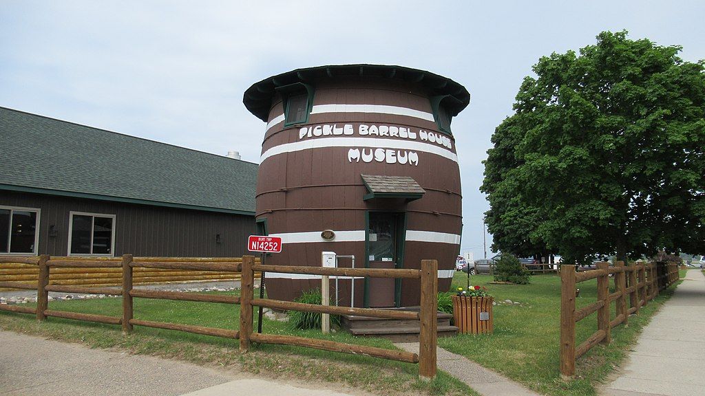 Exterior of the Pickle Barrel