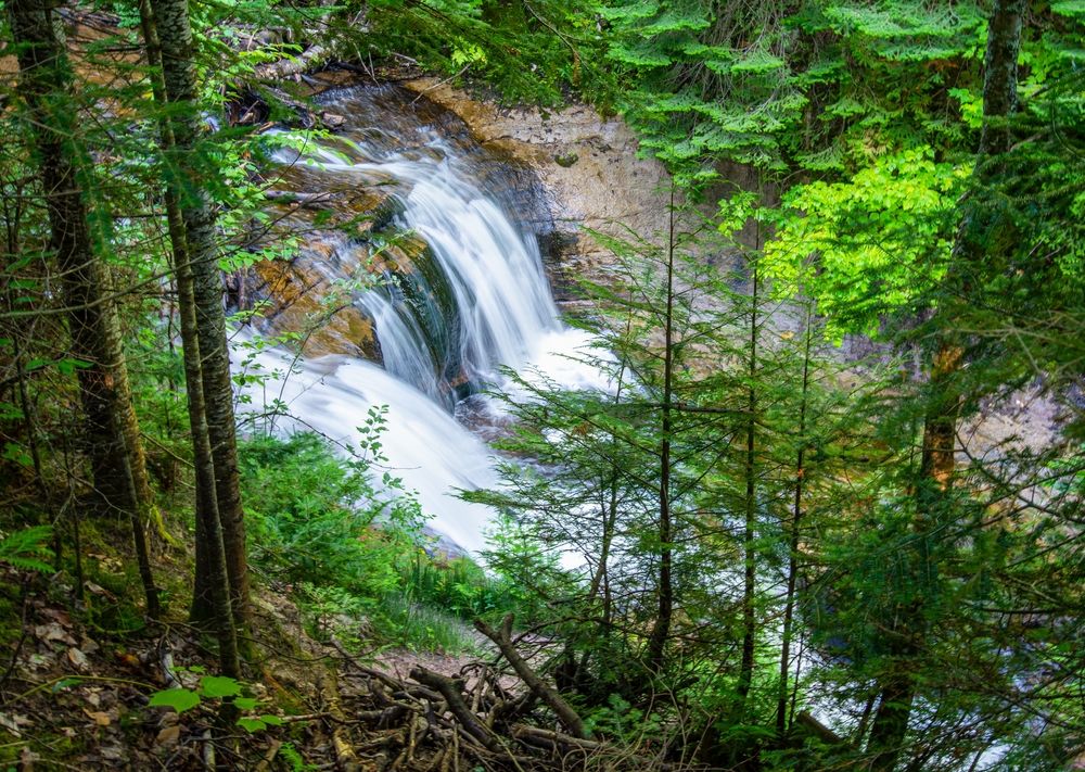 Side view of the Sable Falls