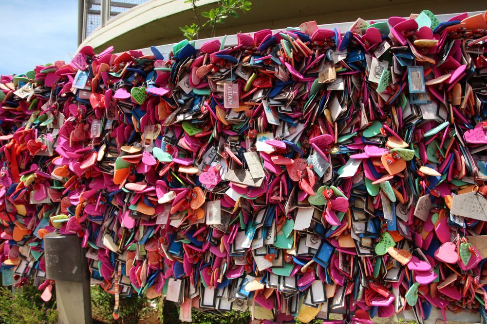 Colorful heart tags pinned by visitors at Two Lovers Point
