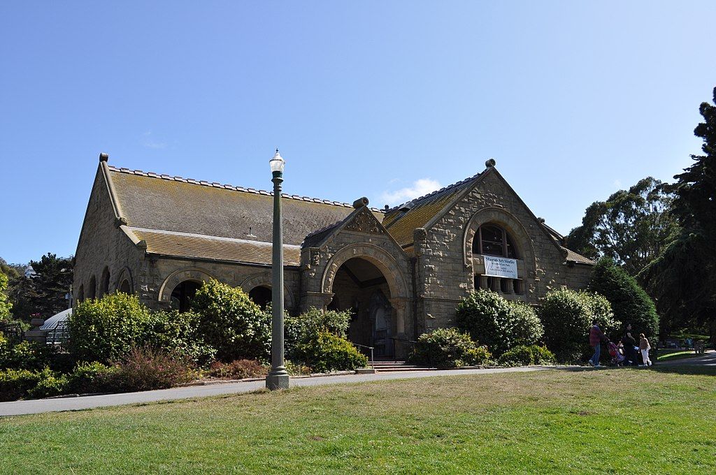Exterior of Sharon Art Studio
