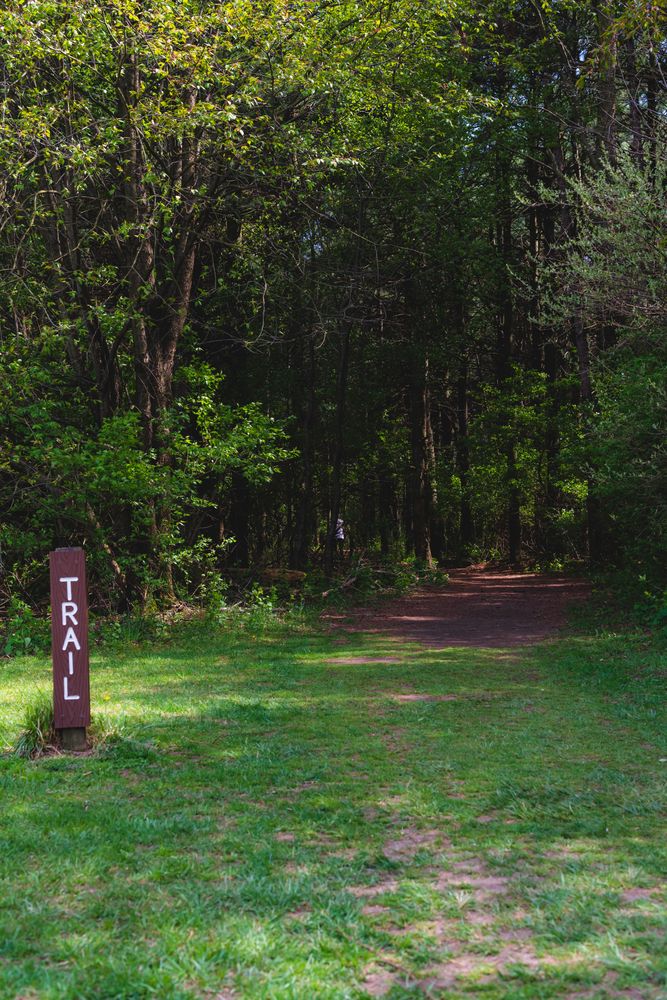 Trail marker at Ox Bow Park