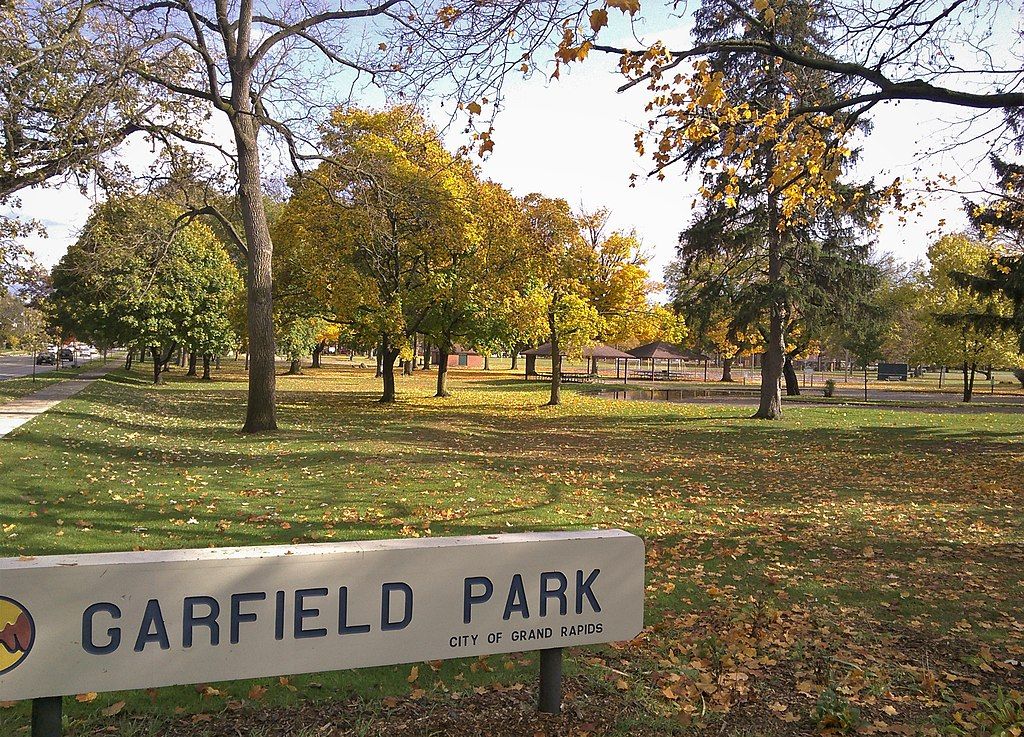 Welcome sign of Garfield Park