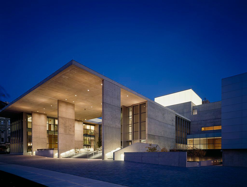 Exterior of the Grand Rapids Art Museum