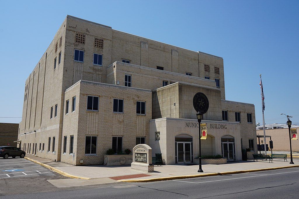Side exterior view of Greenville Municipal Auditorium