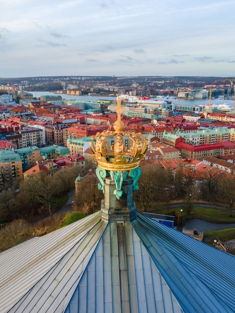 The crown on top of Skansen Kronan building