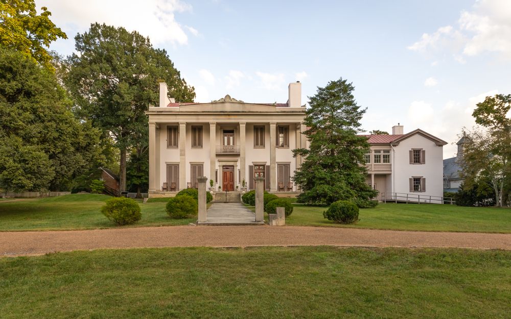 Front exterior of Belle Meade mansion