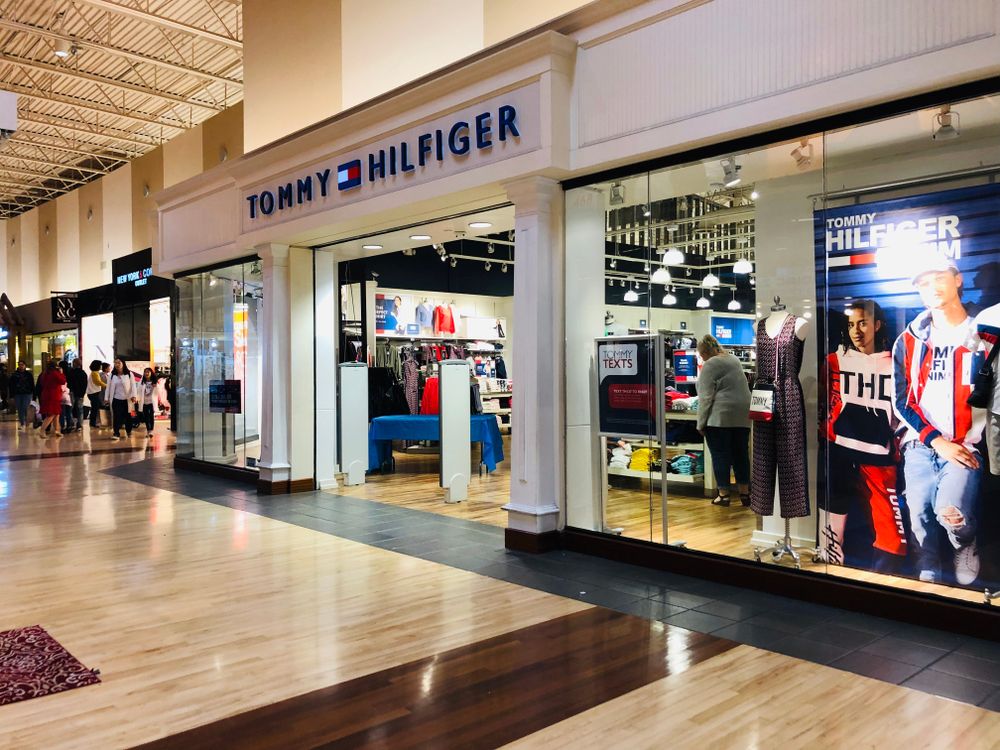 Tommy hilfiger store in Arundel Mills