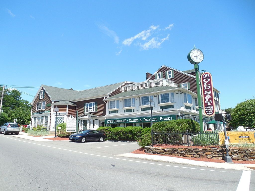 Exterior of the Old Salt Restaurant at Lamie's Inn