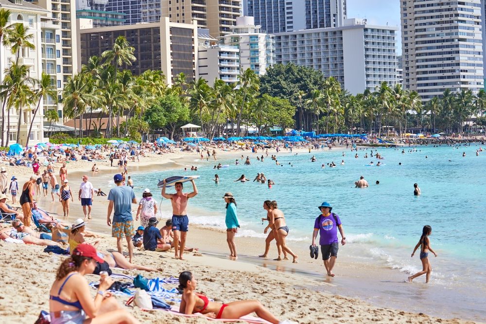 People at a Waikiki beach