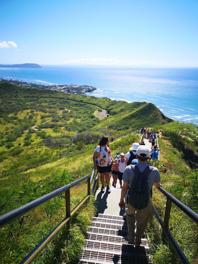 Hikers at Diamond Head State Monument